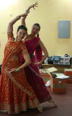 Nicole Annas und Katja Lepère der Bollywood Dancecompany Tara © Manuela Kippes